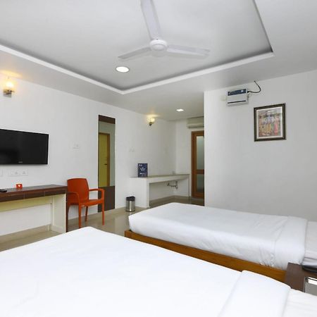 Hotel O Sri Bkm Guest House Ченай Екстериор снимка