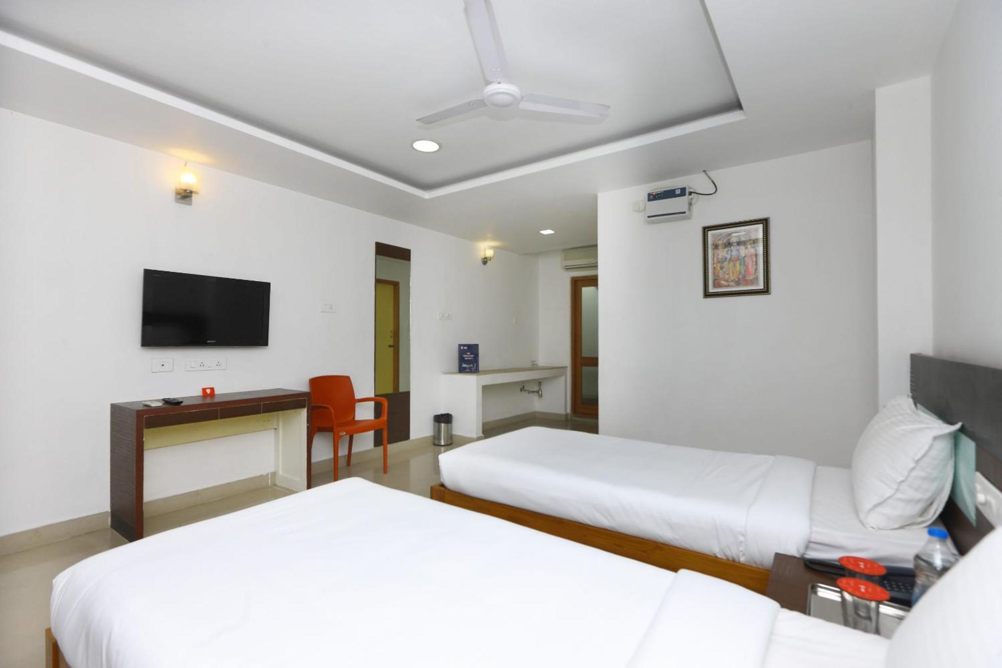 Hotel O Sri Bkm Guest House Ченай Екстериор снимка